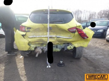 Купить Renault Clio, 0.9, 2014 года с пробегом, цена 6436 руб., id 15868
