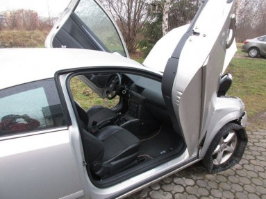 Купить Opel Astra, 1.9, 2005 года с пробегом, цена 1592 руб., id 15869