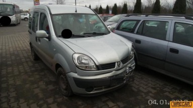Купить Renault Kangoo, 1.1, 2005 года с пробегом, цена 1592 руб., id 15891