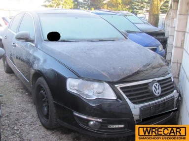 Купить Volkswagen Passat, 2.0, 2010 года с пробегом, цена 25882 руб., id 15924
