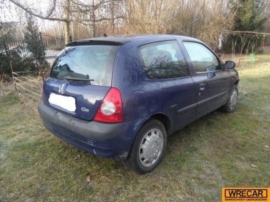 Купить Renault Clio, 1.1, 2002 года с пробегом, цена 0 руб., id 15962