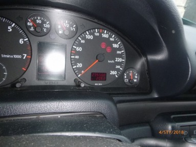 Купить Audi A4, 1.8, 1995 года с пробегом, цена 8097 руб., id 15998