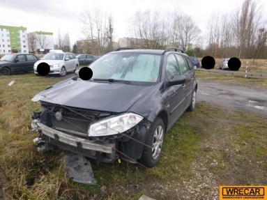 Купить Renault Megane, 1.5, 2005 года с пробегом, цена 1592 руб., id 16001