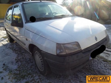 Купить Renault Clio, 1.2, 1992 года с пробегом, цена 3253 руб., id 16023