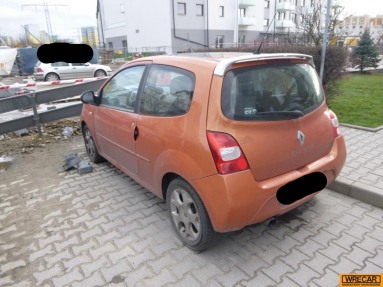 Купить Renault Twingo, 1.1, 2009 года с пробегом, цена 9689 руб., id 16032