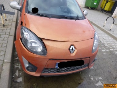 Купить Renault Twingo, 1.1, 2009 года с пробегом, цена 9689 руб., id 16032