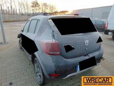 Купить Dacia Sandero, 0.9, 2017 года с пробегом, цена 3183 руб., id 16105