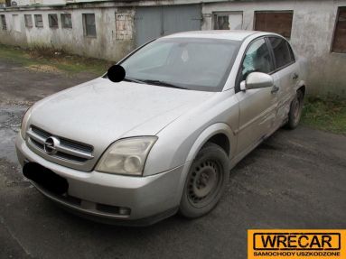 Купить Opel Vectra, 1.8, 2002 года с пробегом, цена 27543 руб., id 16137