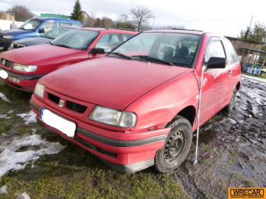 Купить SEAT Ibiza, 1.4, 1996 года с пробегом, цена 1592 руб., id 16142