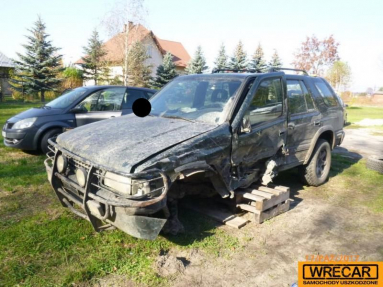 Купить Opel Frontera, 2.2, 1997 года с пробегом, цена 1592 руб., id 16146