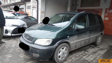 Купить Opel Zafira, 2.0, 2000 года с пробегом, цена 0 руб., id 16179
