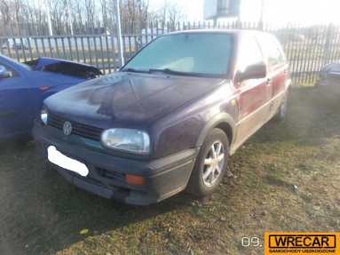 Купить Volkswagen Golf, 1.6, 1993 года с пробегом, цена 0 руб., id 16183