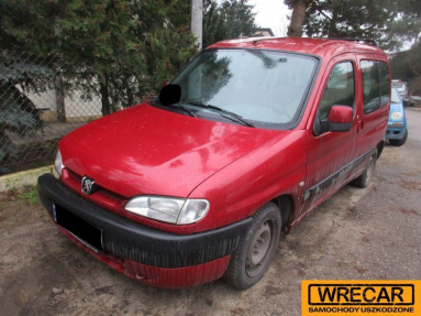 Купить Peugeot Partner, 1.9, 2000 года с пробегом, цена 0 руб., id 16205