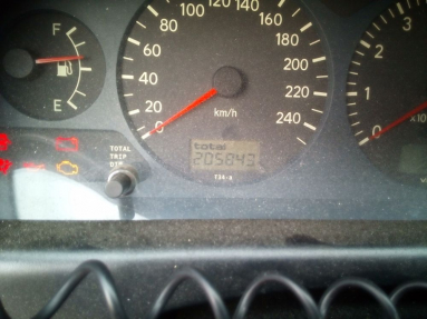 Купить Toyota Avensis, 2.0, 2000 года с пробегом, цена 0 руб., id 16261
