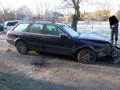Купить Audi A6, 2.5, 1995 года с пробегом, цена 1592 руб., id 16266