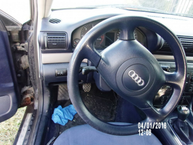 Купить Audi A4, 1.9, 2000 года с пробегом, цена 4844 руб., id 16359