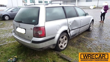 Купить Volkswagen Passat, 1.9, 2001 года с пробегом, цена 16194 руб., id 16366