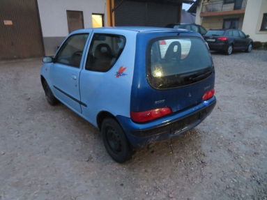 Купить Fiat Seicento, 0.9, 2002 года с пробегом, цена 1592 руб., id 16375
