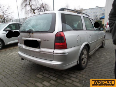 Купить Opel Vectra, 1.6, 2001 года с пробегом, цена 1592 руб., id 16377