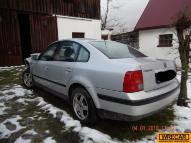 Купить Volkswagen Passat, 1.9, 1999 года с пробегом, цена 1592 руб., id 16450