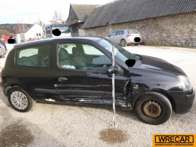 Купить Renault Clio, 1.1, 2005 года с пробегом, цена 1592 руб., id 16491
