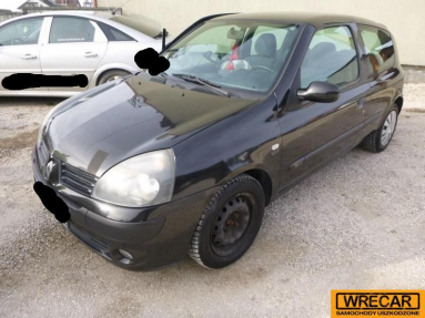 Купить Renault Clio, 1.1, 2005 года с пробегом, цена 1592 руб., id 16491