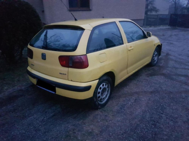 Купить SEAT Ibiza, 1.9, 2000 года с пробегом, цена 1592 руб., id 16493