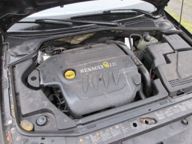 Купить Renault Laguna, 2.2, 2005 года с пробегом, цена 4844 руб., id 16539