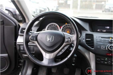Купить Honda Accord, 2.0, 2008 года с пробегом, цена 405189 руб., id 16563