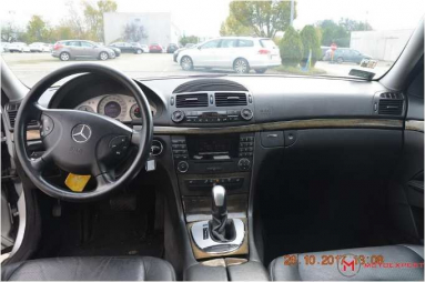 Купить Mercedes-Benz E-Klasse 320 CDI Avantgarde, 3.2, 2003 года с пробегом, цена 162076 руб., id 16568