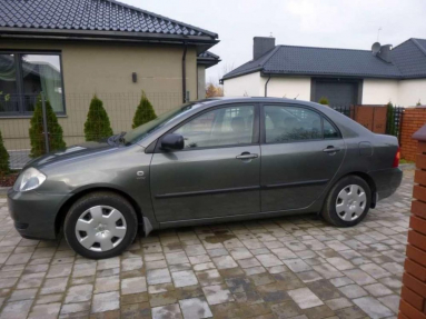 Купить Toyota Corolla, 1.4, 2004 года с пробегом, цена 121522 руб., id 16598