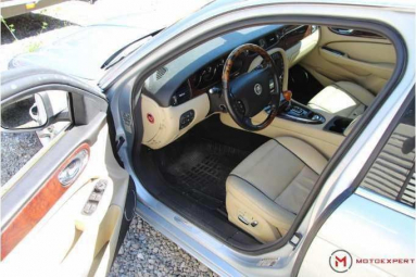Купить Jaguar XJ, 4.2, 2008 года с пробегом, цена 625604 руб., id 16602