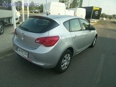 Купить Opel Astra, 1.2, 2014 года с пробегом, цена 457023 руб., id 16629