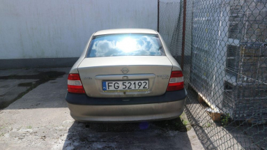 Купить Opel Vectra, 1.6, 1996 года с пробегом, цена 4429 руб., id 16633