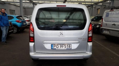 Купить Peugeot Partner, 1.6, 2014 года с пробегом, цена 364636 руб., id 16638