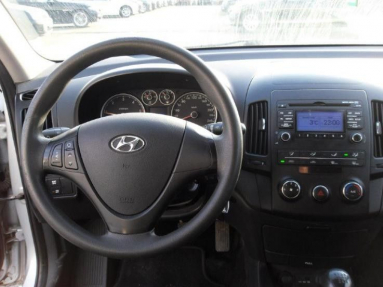 Купить Hyundai i30, 1.6, 2010 года с пробегом, цена 243114 руб., id 16673
