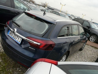 Купить Opel Insignia, 2.0, 2013 года с пробегом, цена 572109 руб., id 16675