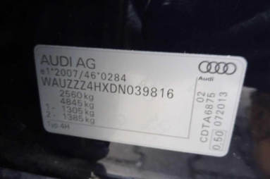 Купить Audi A8, 3.0, 2013 года с пробегом, цена 1458682 руб., id 16698