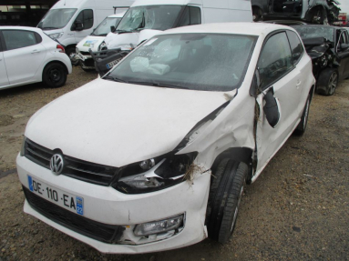 Купить Volkswagen Polo, 1.2, 2014 года с пробегом, цена 315570 руб., id 16726