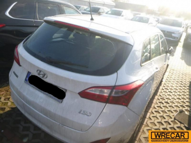 Купить Hyundai i30, 1.6, 2014 года с пробегом, цена 226851 руб., id 16831