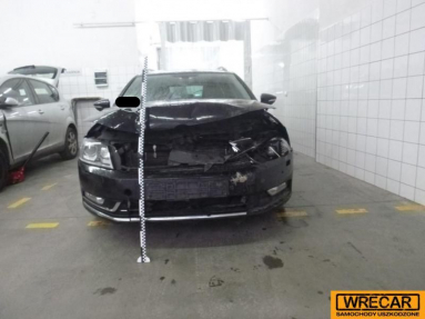 Купить Volkswagen Passat, 2.0, 2014 года с пробегом, цена 244705 руб., id 16839