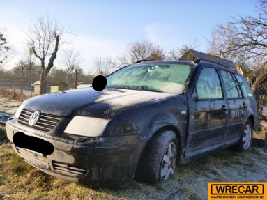 Купить Volkswagen Bora, 1.6, 2000 года с пробегом, цена 1592 руб., id 16844