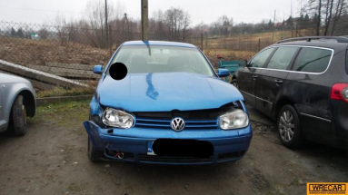 Купить Volkswagen Golf, 1.4, 2000 года с пробегом, цена 0 руб., id 16888