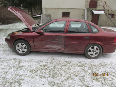 Купить Opel Vectra, 1.6, 1999 года с пробегом, цена 0 руб., id 16913
