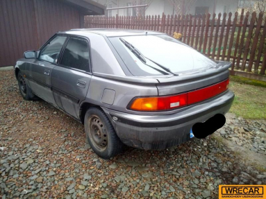 Купить Mazda 323, 1.6, 1991 года с пробегом, цена 1592 руб., id 16935