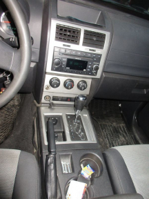 Купить Dodge Nitro, 4.0, 2008 года с пробегом, цена 40484 руб., id 16949