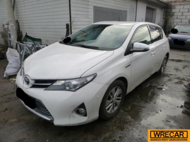 Купить Toyota Auris, 1.8, 2014 года с пробегом, цена 153910 руб., id 17047