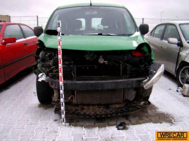 Купить Renault Kangoo, 1.5, 2012 года с пробегом, цена 3183 руб., id 17051