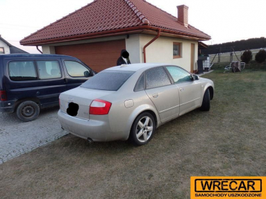 Купить Audi A4, 1.8, 2003 года с пробегом, цена 42076 руб., id 17074