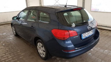 Купить Opel Astra, 1.7, 2011 года с пробегом, цена 306297 руб., id 17091